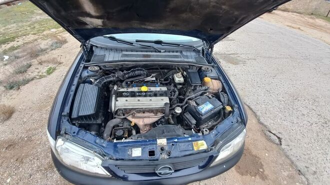 Opel Vectra 1996, 400,000 km - 1.8 l - Bakı