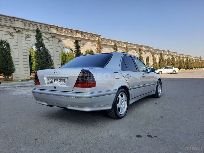 Mercedes C 220 1999, 322,000 km - 2.2 l - Bakı