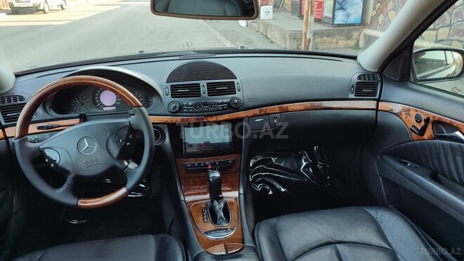 Mercedes E 240 2003, 255,000 km - 2.6 л - Beyləqan