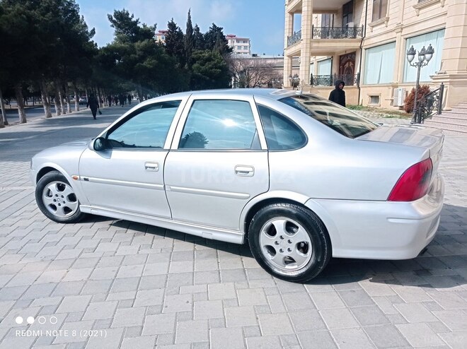 Opel Vectra 2000, 320,000 km - 1.8 l - Sumqayıt