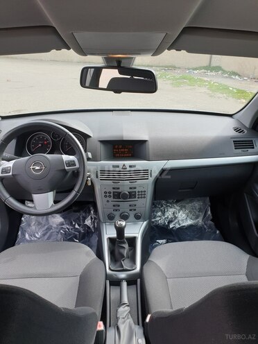 Opel Astra 2009, 121,387 km - 1.4 l - Bakı