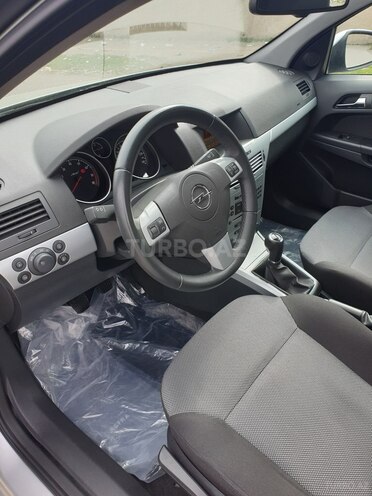 Opel Astra 2009, 121,387 km - 1.4 l - Bakı