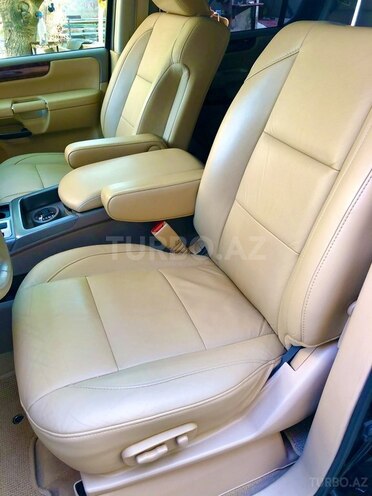 Nissan Armada 2011, 101,000 km - 5.6 л - Bakı