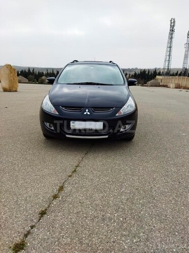 Mitsubishi Grandis 2007, 288,357 km - 2.4 л - Bakı