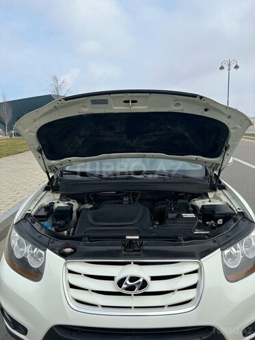 Hyundai Santa Fe 2009, 198,500 km - 2.0 l - Bakı