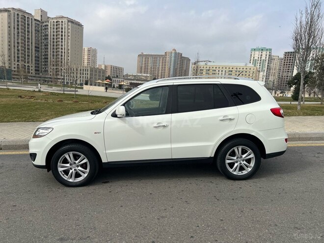 Hyundai Santa Fe 2009, 198,500 km - 2.0 l - Bakı