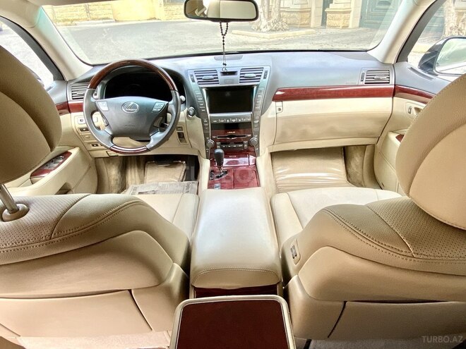 Lexus LS 460 2008, 252,000 km - 4.6 l - Bakı