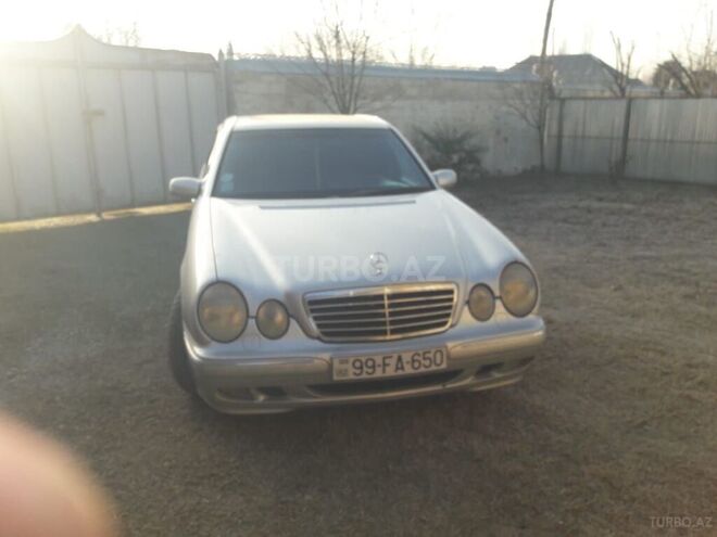 Mercedes E 320 2001, 402,389 km - 3.2 l - Balakən
