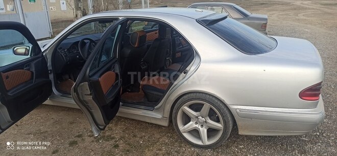 Mercedes E 220 1998, 360 km - 2.2 л - Qazax