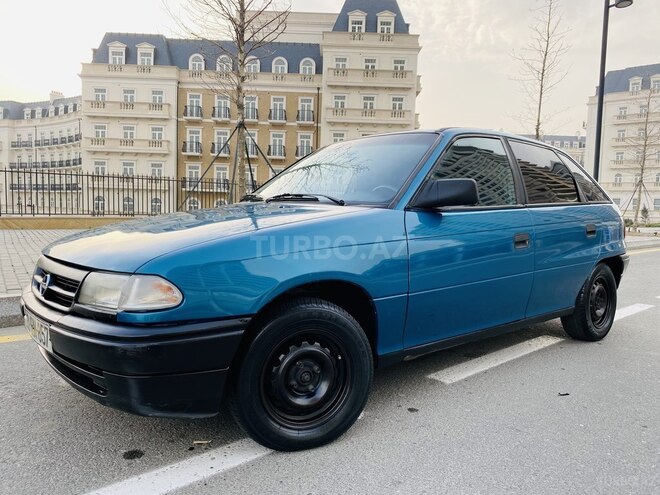 Opel Astra 1993, 635,000 km - 1.6 l - Bakı
