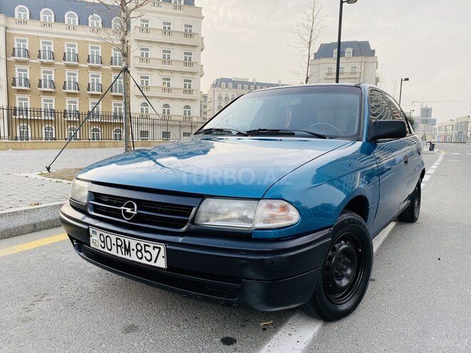 Opel Astra 1993, 635,000 km - 1.6 l - Bakı
