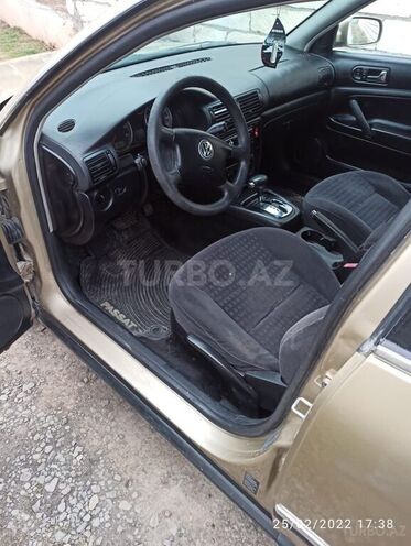 Volkswagen Passat 2001, 500,000 km - 2.0 л - Qazax
