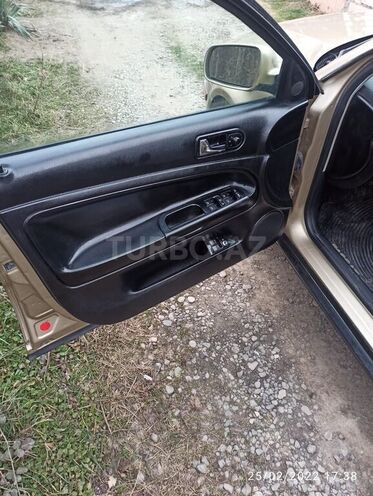 Volkswagen Passat 2001, 500,000 km - 2.0 л - Qazax