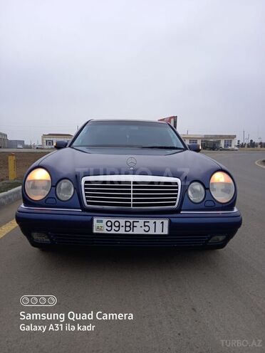 Mercedes E 240 1999, 298,000 km - 2.4 l - Bakı