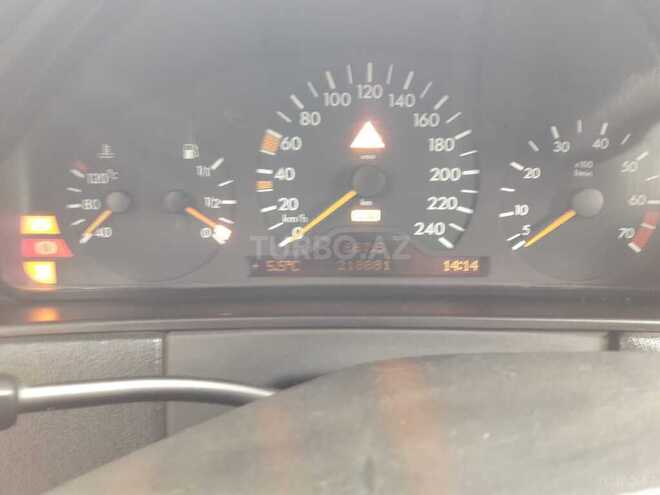Mercedes E 240 1998, 218,000 km - 2.4 л - Tovuz