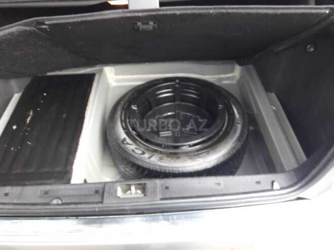 Mercedes E 240 1998, 218,000 km - 2.4 л - Tovuz