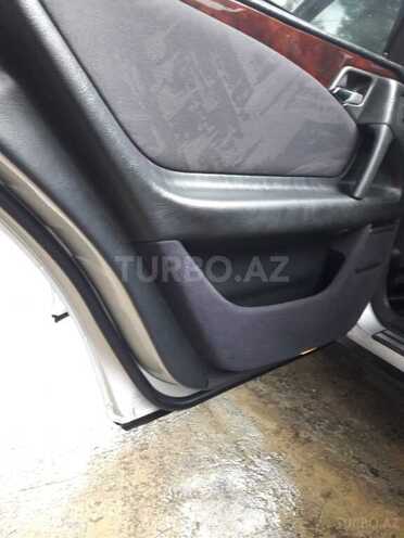 Mercedes E 240 1998, 218,000 km - 2.4 л - Tovuz