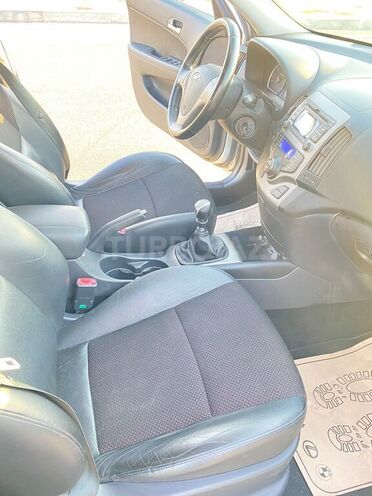 Hyundai i30 2009, 166,415 km - 1.3 л - Bakı