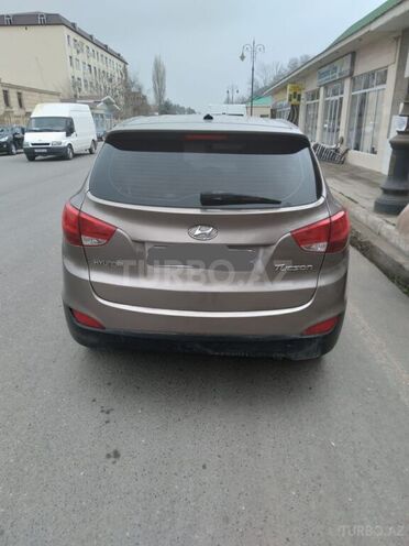 Hyundai Tucson 2010, 241,054 km - 2.0 л - Bakı