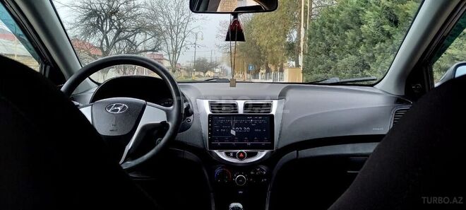 Hyundai Accent 2014, 170,000 km - 1.6 l - Quba