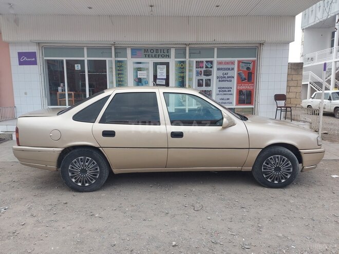 Opel Vectra 1991, 300,000 km - 1.8 л - Şəmkir