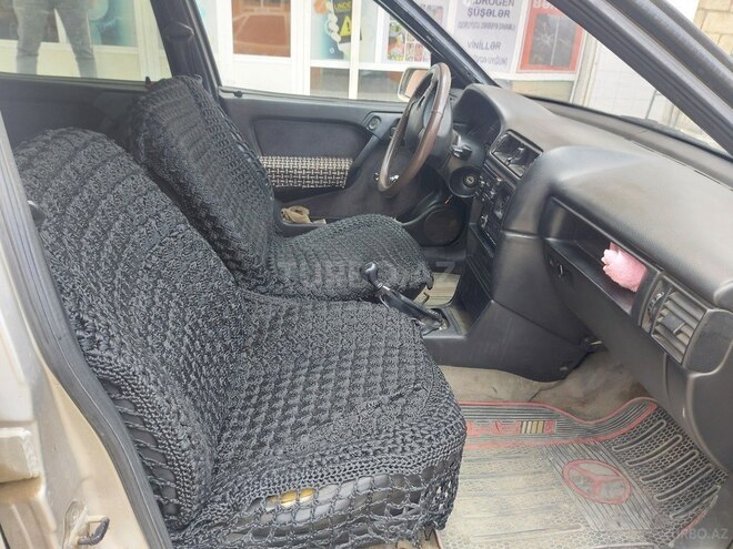 Opel Vectra 1991, 300,000 km - 1.8 л - Şəmkir
