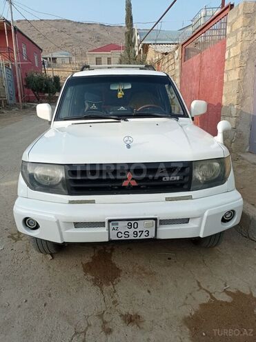 Mitsubishi Pajero io 1999, 100,000 km - 1.8 l - Bakı