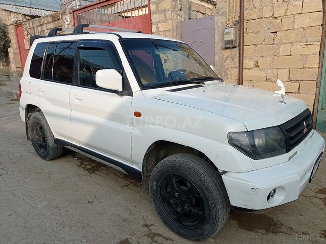 Mitsubishi Pajero io 1999, 100,000 km - 1.8 l - Bakı