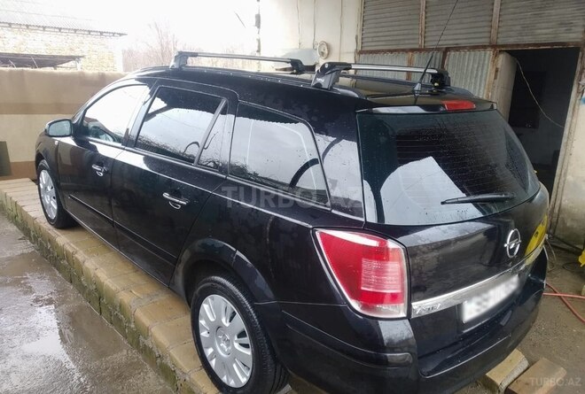 Opel Astra 2006, 139,000 km - 1.4 l - Qazax