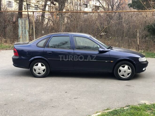 Opel Vectra 1996, 324,000 km - 1.8 l - Sumqayıt