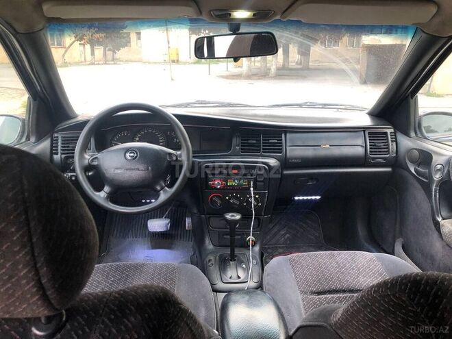 Opel Vectra 1996, 324,000 km - 1.8 l - Sumqayıt