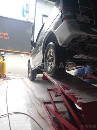 Mitsubishi Pajero 1996, 300,000 km - 2.8 л - Bakı