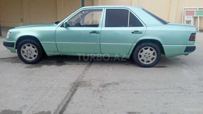 Mercedes E 200 1991, 538,200 km - 2.0 л - Ucar
