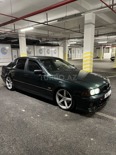 BMW 528 1999, 245,000 km - 2.8 l - Bakı