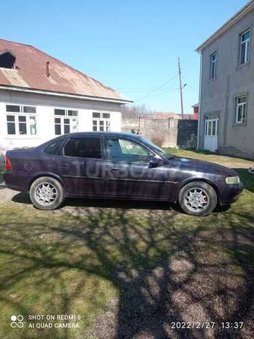 Opel Vectra 1996, 250,000 km - 2.0 l - Masallı