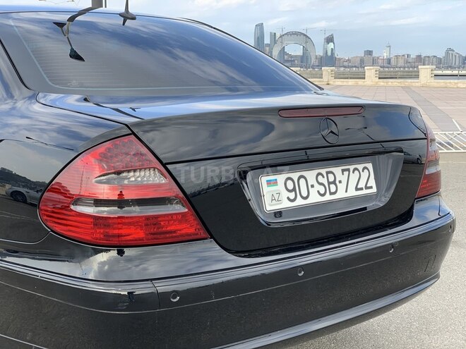 Mercedes E 240 2003, 244,747 km - 2.6 l - Bakı