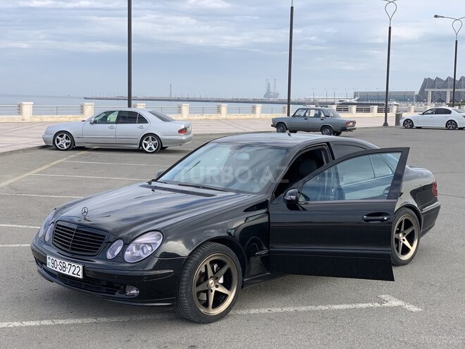 Mercedes E 240 2003, 244,747 km - 2.6 l - Bakı