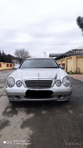 Mercedes E 240 2000, 358,051 km - 2.4 л - Şabran