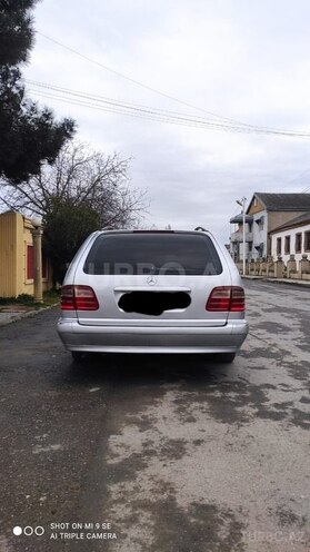 Mercedes E 240 2000, 358,051 km - 2.4 л - Şabran