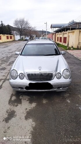 Mercedes E 240 2000, 358,051 km - 2.4 л - Şabran