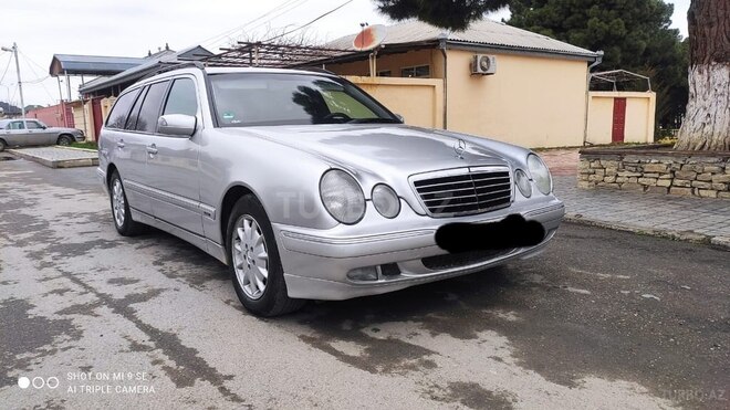 Mercedes E 240 2000, 358,051 km - 2.4 л - Şabran