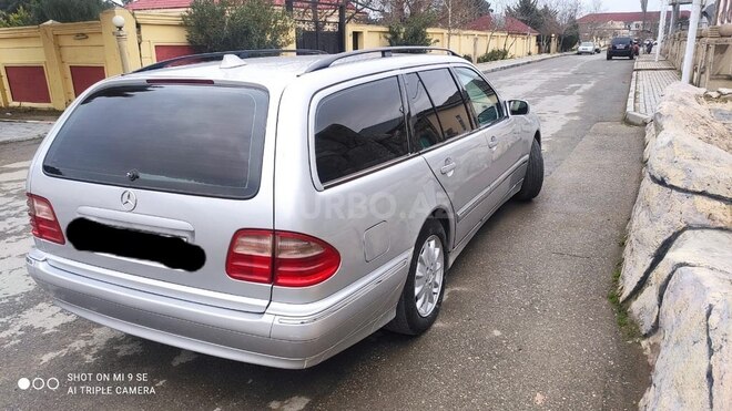 Mercedes E 240 2000, 358,051 km - 2.4 л - Şabran