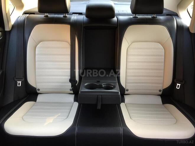 Volkswagen Passat 2015, 92,000 km - 1.8 l - Bakı