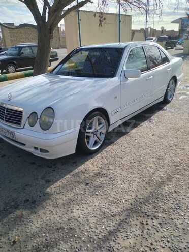 Mercedes E 240 1998, 510,000 km - 2.4 л - Qobustan