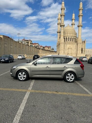 Kia Ceed 2010, 112,000 km - 1.4 л - Bakı