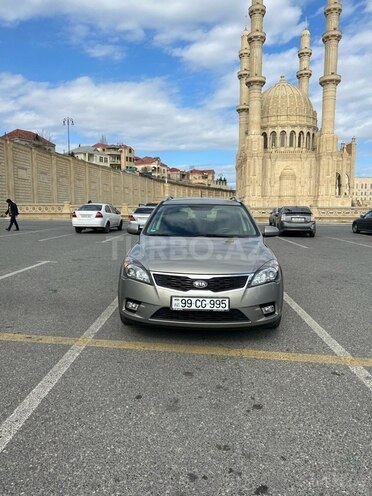 Kia Ceed 2010, 112,000 km - 1.4 л - Bakı