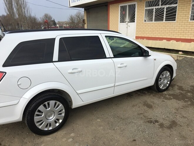 Opel Astra 2009, 362,000 km - 1.3 л - Masallı