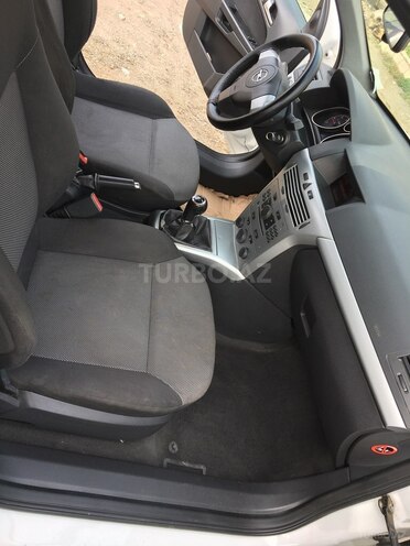 Opel Astra 2009, 362,000 km - 1.3 л - Masallı