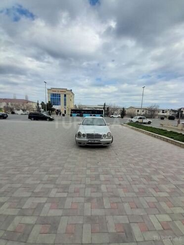 Mercedes E 280 1996, 178,860 km - 2.8 л - Sumqayıt