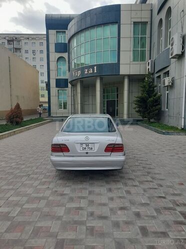 Mercedes E 280 1996, 178,860 km - 2.8 л - Sumqayıt